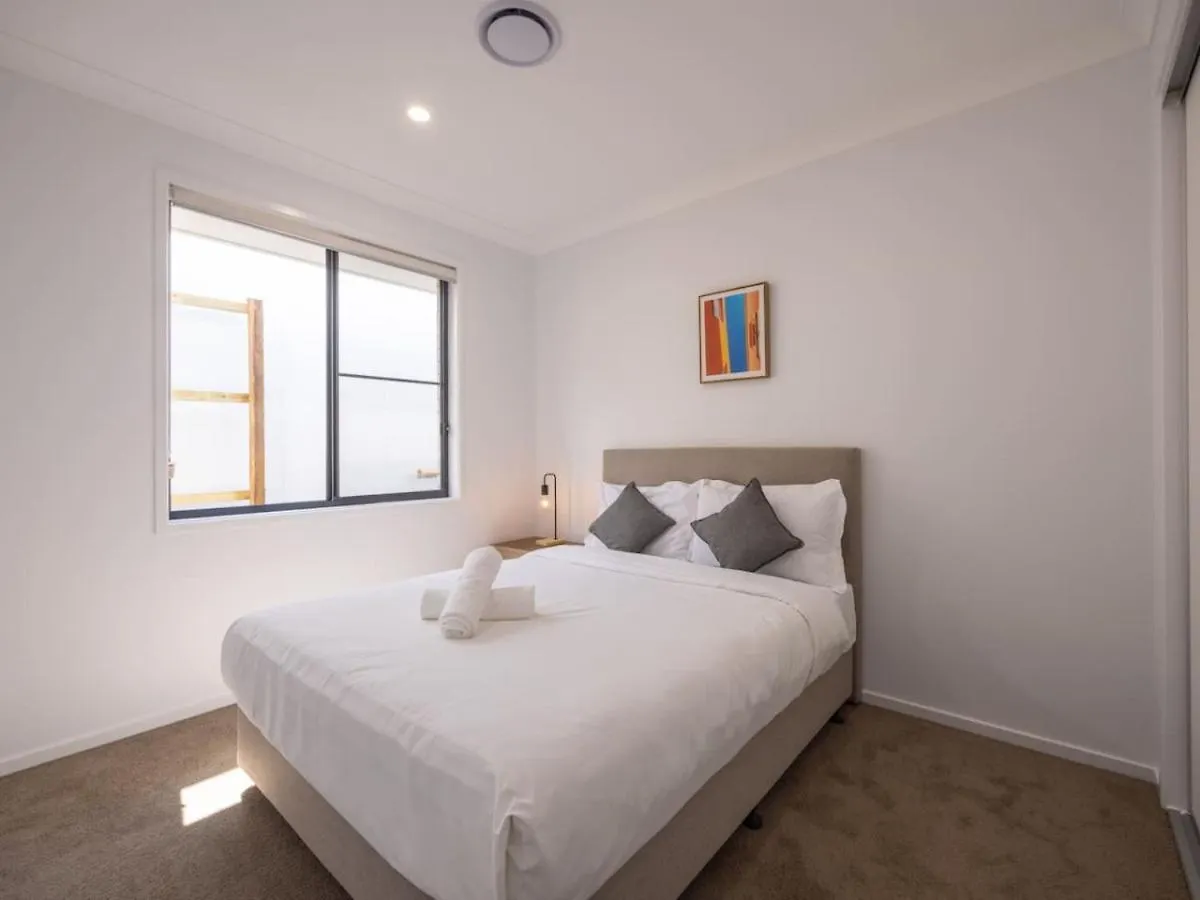 Holiday home Brand New 4Bs Home Near Shops And Park At Greenbank Australia